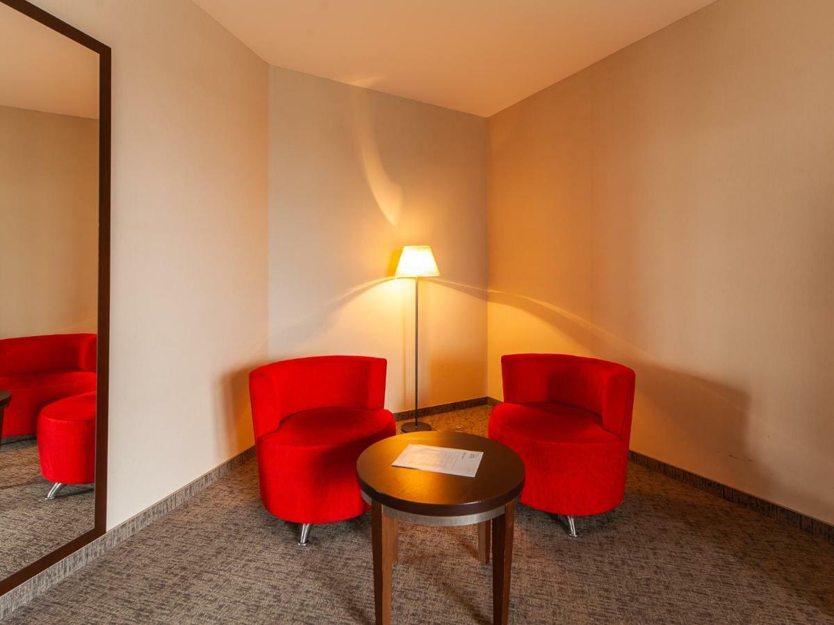 Apartament Hotelowy Delux W Kolobrzegu Ul Kosciuszki 16 Pobyt 7 Nocy 20 Procent Rabatu ,4 Dni 10 Procent Rabatu Luaran gambar
